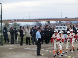 北区少年野球大会　入場行進②　280313.jpg