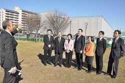 公明党荒川議員団　汐入公園.jpg