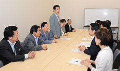 20120530法整備で党内議論.jpg